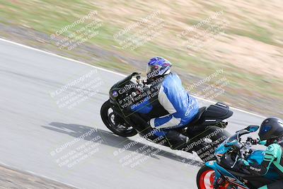 media/Mar-05-2023-TrackXperience (Sun) [[a95d40e56a]]/Group 2/session 2 turn 4/